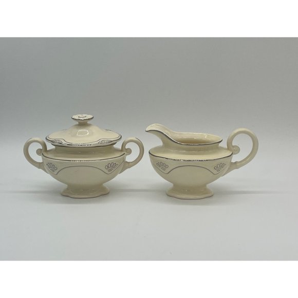 1950's Vintage Howard Laughlin Elegant Cream and Sugar Set, Cream with Silver Tr - Picture 4 of 4